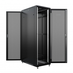 Шкаф напольный универсальный серверный NTSS R 32U 600х1000мм, 4 профиля 19, двери перфорированная и сплошная металл, боковые стенки съемные, регулируемые опоры, разобранный, черный RAL 9005
